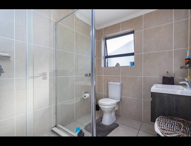 1 BEDROOM APARTMENT TO LET IN SANDOWN